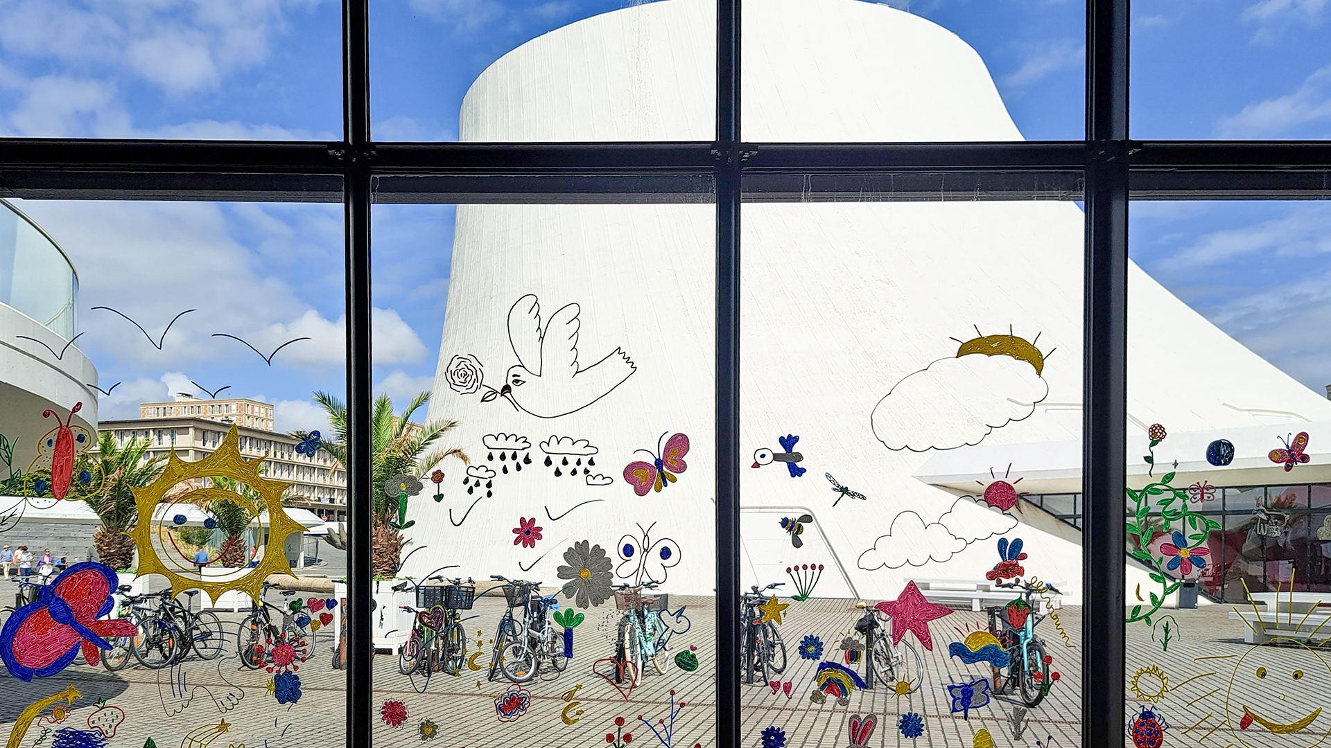 Image : Louise Ganot / Du soleil entre les lignes / Ville du Havre, 2023
